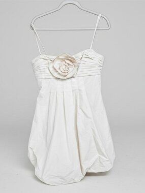 BCBGMAXAZRIA Flower Rosette Bubble Hem Dress 10 NWT Ivory Rehearsal Bachelorette